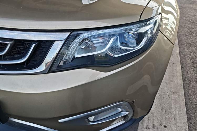 Used Geely Auto Emgrand X7 Sport 2016 1.8TD Automatic ZhiZun Version Left Front Headlight