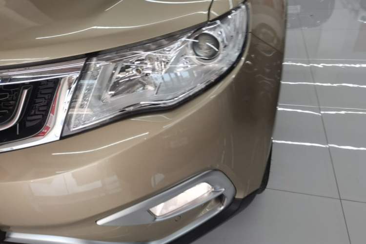 Used Geely Auto Emgrand X7 Sport 2016 1.8TD Automatic Smart Connectivity Version Left Front Headlight