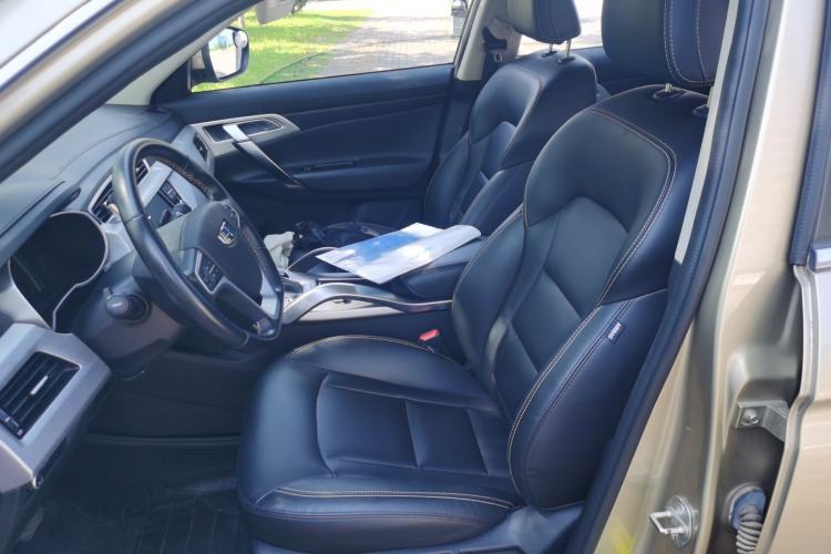 Used Geely Auto Emgrand X7 Sport 2016 1.8TD Automatic Smart Connectivity Version Left Front Seat