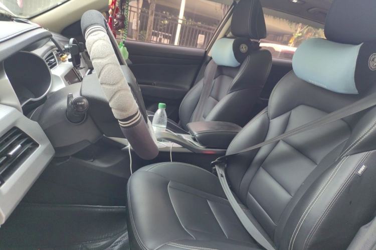 Used Geely Auto Emgrand X7 Sport 2016 1.8TD Automatic Smart Connectivity Version Left Front Seat