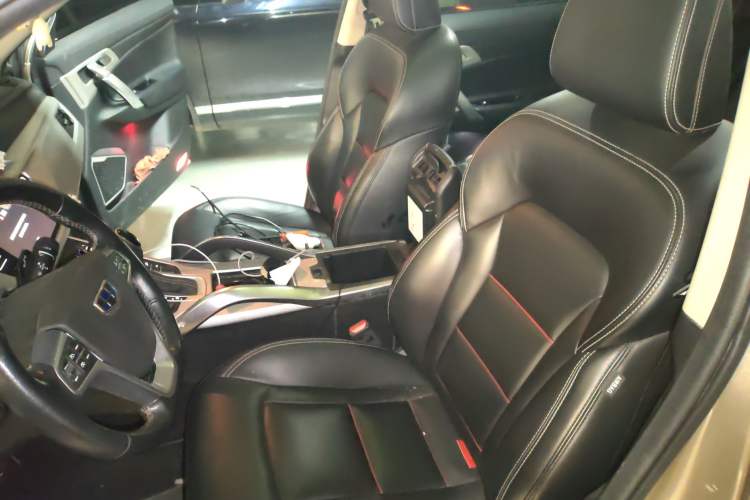 Used Geely Auto Emgrand X7 Sport 2016 1.8TD Automatic Smart Model Left Front Seat
