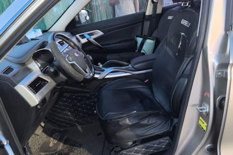 Used Geely Auto Emgrand X7 Sport 2016 1.8TD Automatic Smart Connectivity Version Left Front Seat
