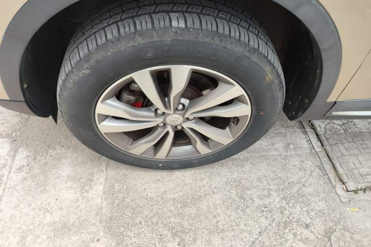 Used Geely Auto Emgrand X7 Sport 2016 1.8TD Automatic Smart Connectivity Version Left Front Wheel Hub