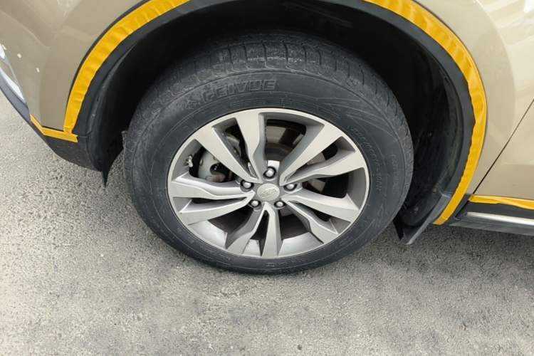 Used Geely Auto Emgrand X7 Sport 2016 2.0L Manual ZhiShang Version Left Front Wheel Hub
