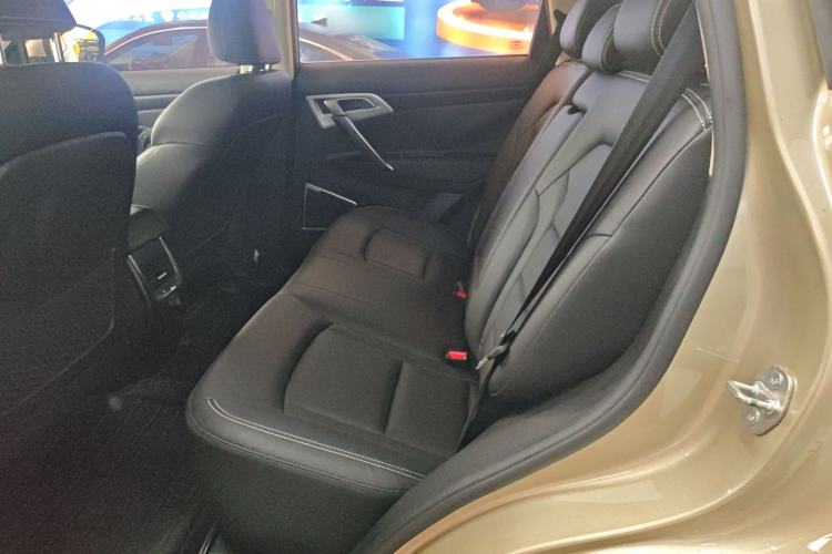Used Geely Auto Emgrand X7 Sport 2016 1.8TD Automatic ZhiShang Model Left Rear Seat