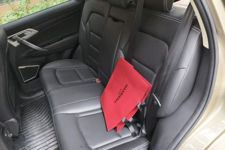 Used Geely Auto Emgrand X7 Sport 2016 1.8TD Automatic Smart Model Left Rear Seat