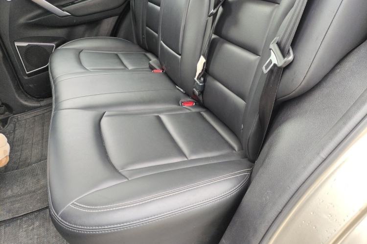 Used Geely Auto Emgrand X7 Sport 2016 1.8TD Automatic Smart Connectivity Version Left Rear Seat