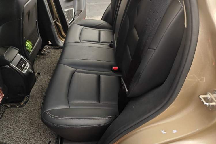 Used Geely Auto Emgrand X7 Sport 2016 1.8TD Automatic ZhiShang Model Left Rear Seat