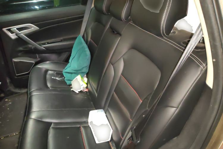 Used Geely Auto Emgrand X7 Sport 2016 1.8TD Automatic Smart Model Left Rear Seat