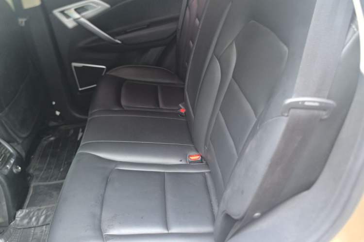 Used Geely Auto Emgrand X7 Sport 2016 1.8TD Automatic Smart Connectivity Version Left Rear Seat