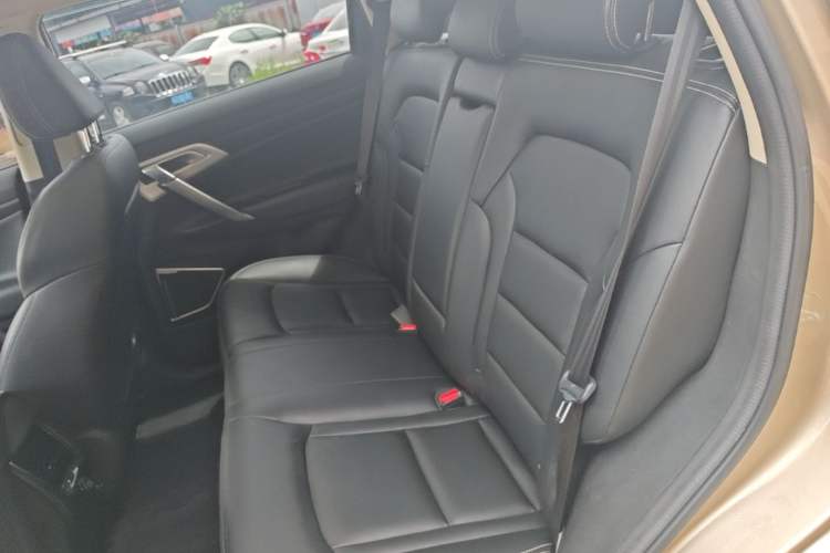 Used Geely Auto Emgrand X7 Sport 2016 1.8TD Automatic Smart Connectivity Version Left Rear Seat