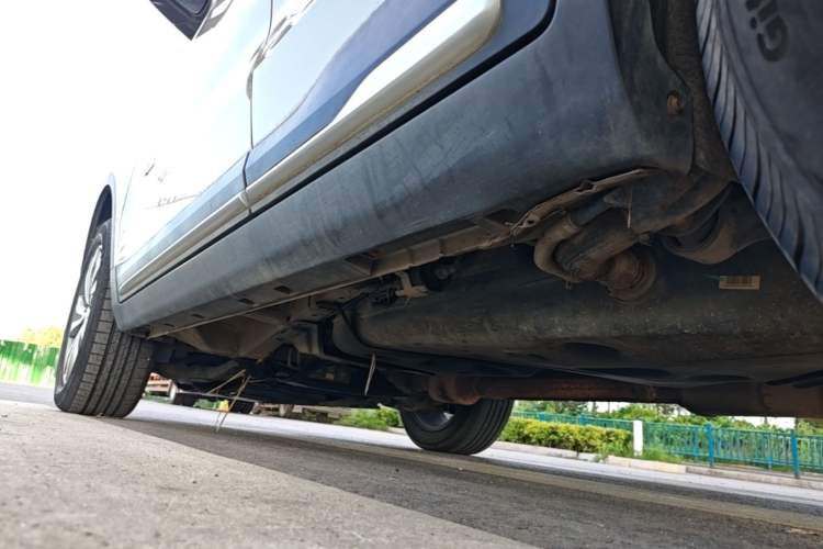 Used Geely Auto Emgrand X7 Sport 2016 1.8TD Automatic ZhiZun Version Left Side Sill