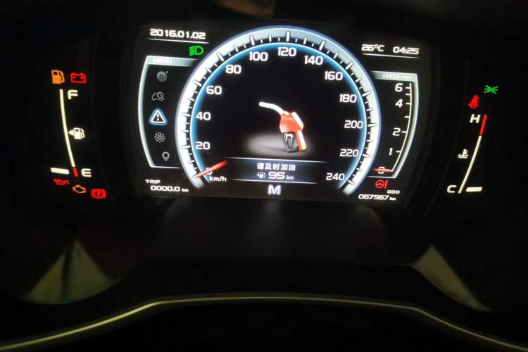 Used Geely Auto Emgrand X7 Sport 2016 2.0L Manual Smart Connect Version Odometer Close Up