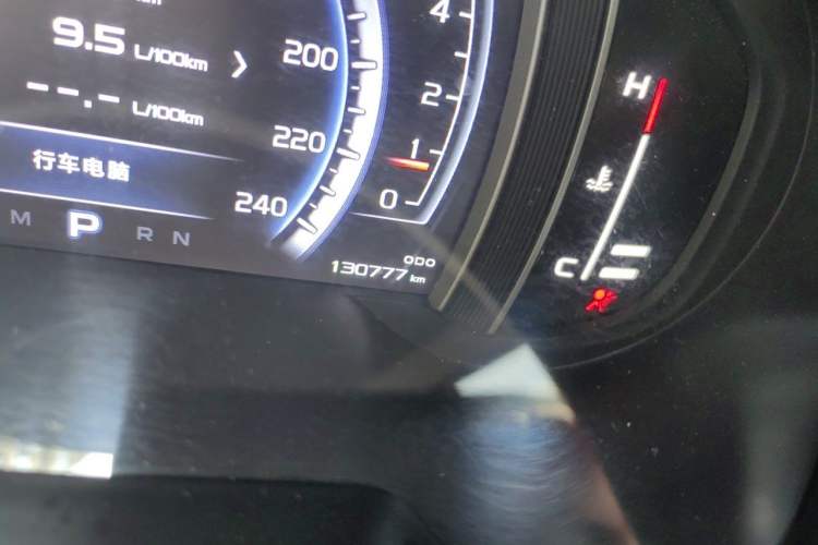 Used Geely Auto Emgrand X7 Sport 2016 1.8TD Automatic Smart Connectivity Version Odometer Close Up