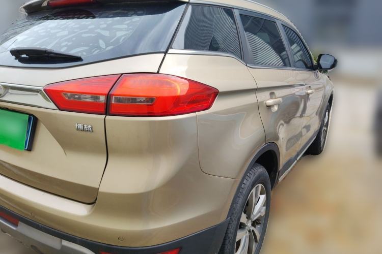 Used Geely Auto Emgrand X7 Sport 2016 2.0L Manual ZhiShang Version Rear Right 45 Deg