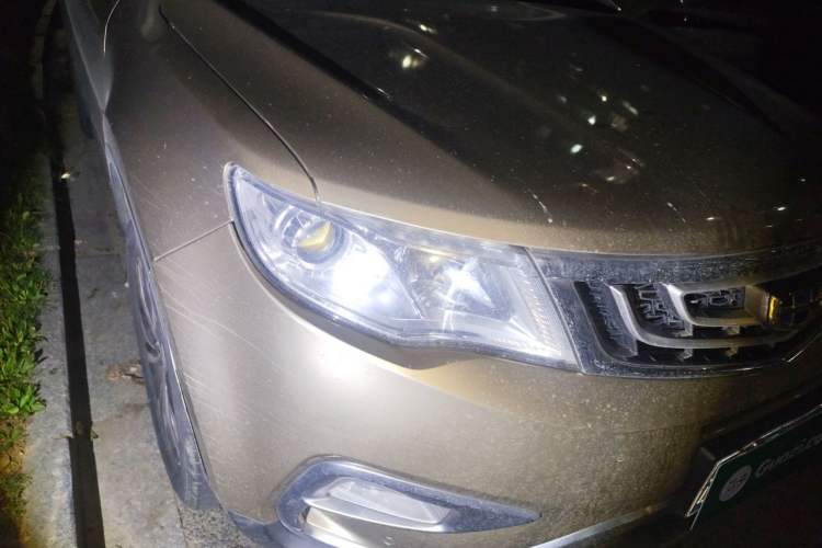 Used Geely Auto Emgrand X7 Sport 2016 1.8TD Automatic Smart Connectivity Version Right Front Headlight