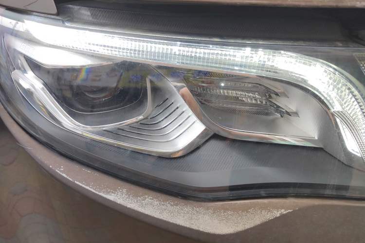 Used Geely Auto Emgrand X7 Sport 2016 1.8TD Automatic Smart Model Right Front Headlight