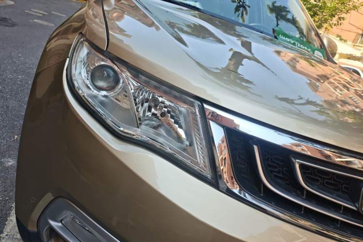 Used Geely Auto Emgrand X7 Sport 2016 2.0L Manual ZhiShang Version Right Front Headlight