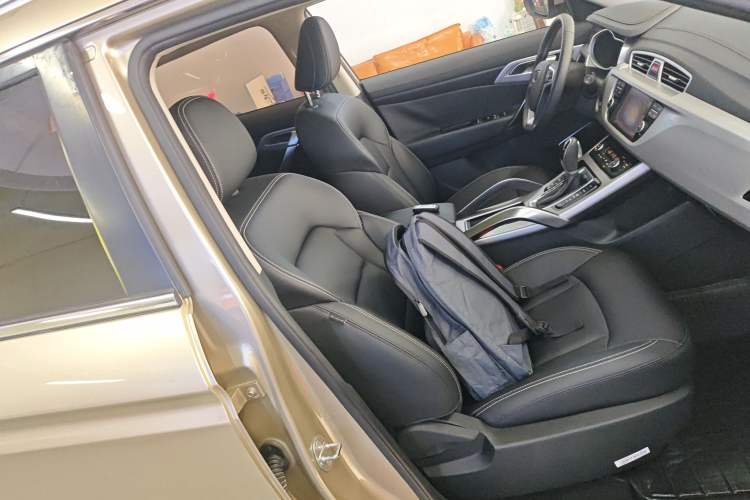 Used Geely Auto Emgrand X7 Sport 2016 1.8TD Automatic ZhiShang Model Right Front Seat