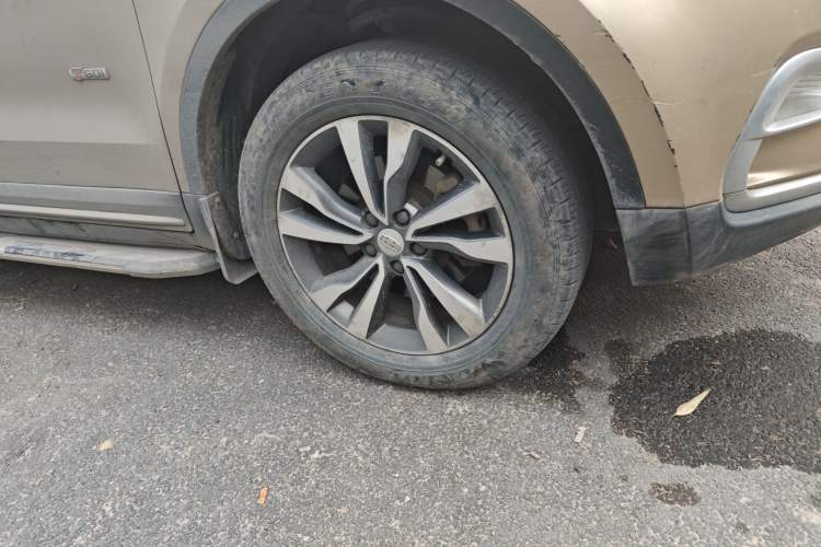 Used Geely Auto Emgrand X7 Sport 2016 1.8TD Automatic ZhiZun Version Right Front Wheel Hub