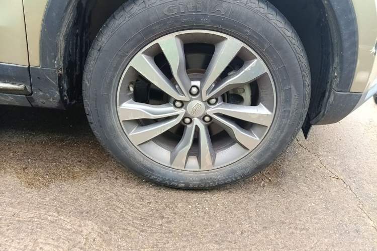 Used Geely Auto Emgrand X7 Sport 2016 2.0L Manual Smart Connect Version Right Front Wheel Hub