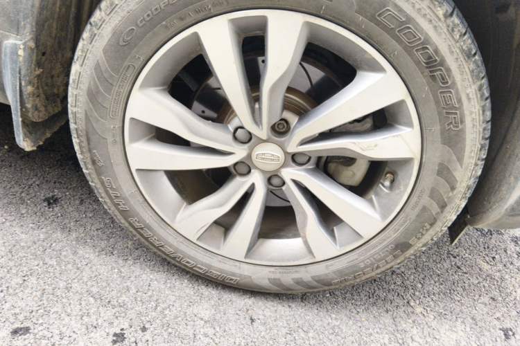 Used Geely Auto Emgrand X7 Sport 2016 1.8TD Automatic ZhiZun Version Right Front Wheel Hub