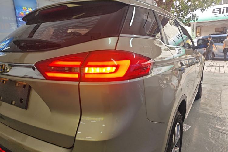 Used Geely Auto Emgrand X7 Sport 2016 1.8TD Automatic ZhiShang Model Right Rear Taillight