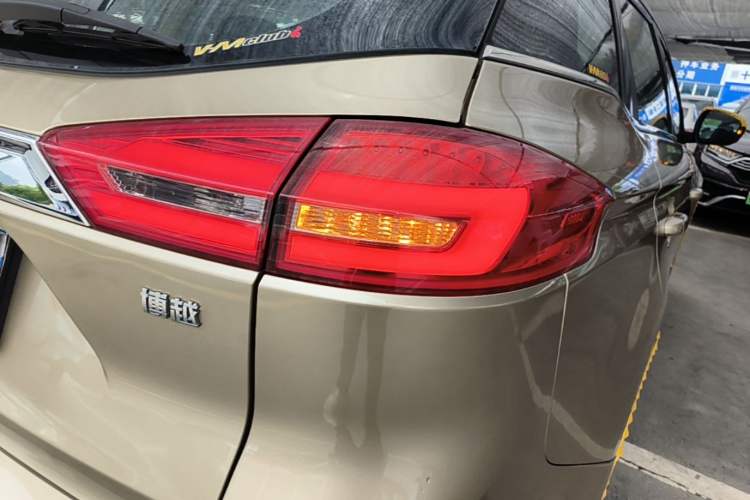 Used Geely Auto Emgrand X7 Sport 2016 2.0L Manual ZhiShang Version Right Rear Taillight