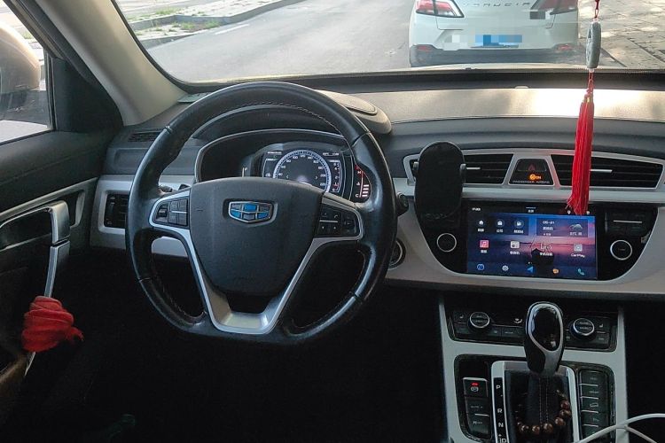 Used Geely Auto Emgrand X7 Sport 2016 1.8TD Automatic All-Wheel-Drive ZhiZun Edition Steering Wheel
