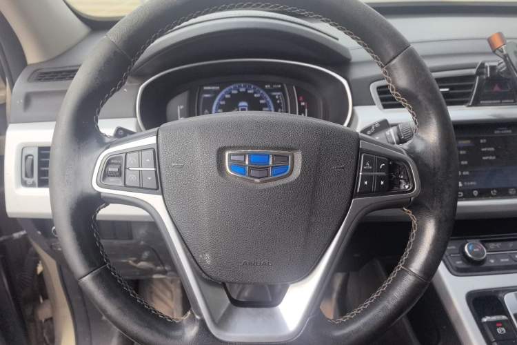 Used Geely Auto Emgrand X7 Sport 2016 1.8TD Automatic Smart Connectivity Version Steering Wheel
