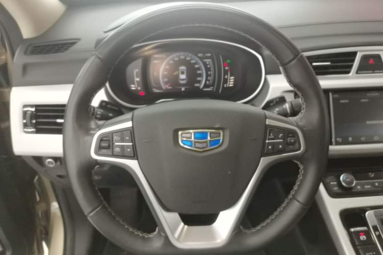 Used Geely Auto Emgrand X7 Sport 2016 1.8TD Automatic Smart Connectivity Version Steering Wheel