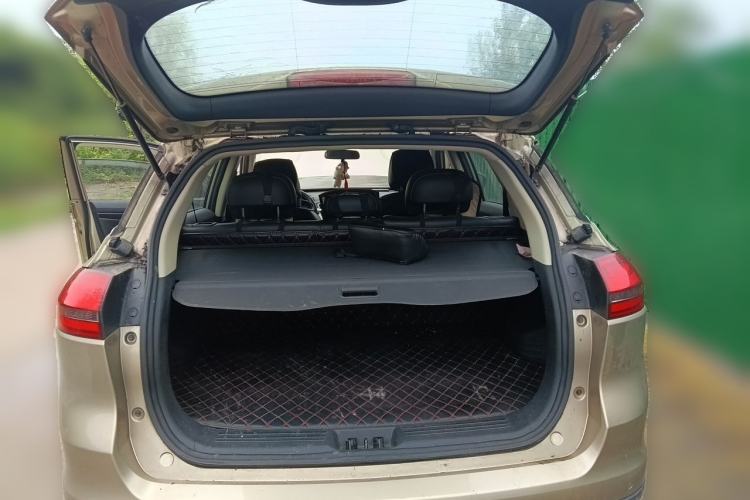 Used Geely Auto Emgrand X7 Sport 2016 2.0L Manual Smart Connect Version Trunk