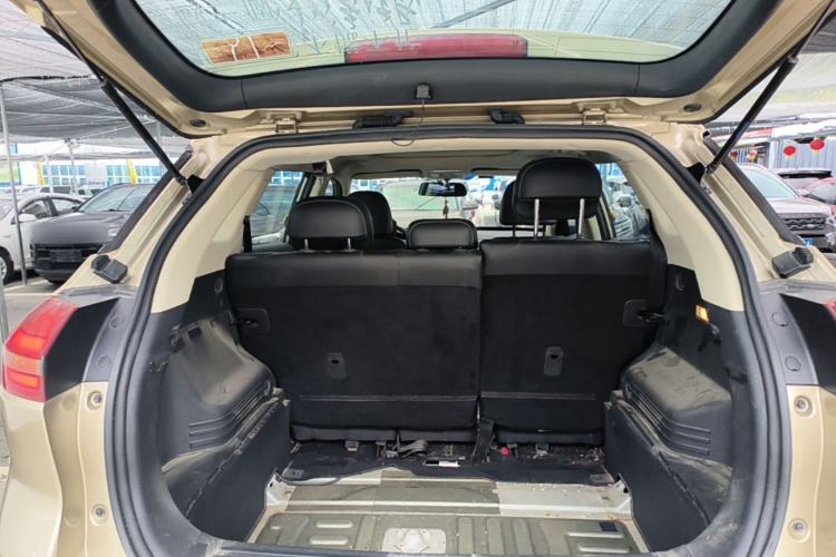 Used Geely Auto Emgrand X7 Sport 2016 2.0L Manual ZhiShang Version Trunk