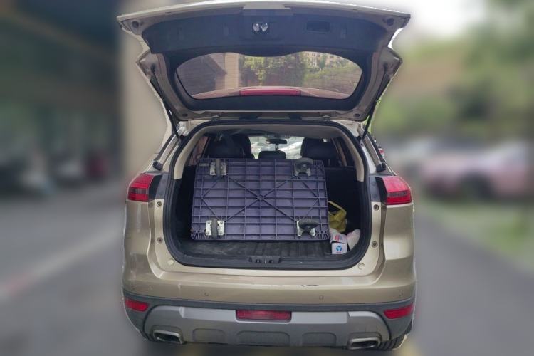 Used Geely Auto Emgrand X7 Sport 2016 1.8TD Automatic Smart Connectivity Version Trunk