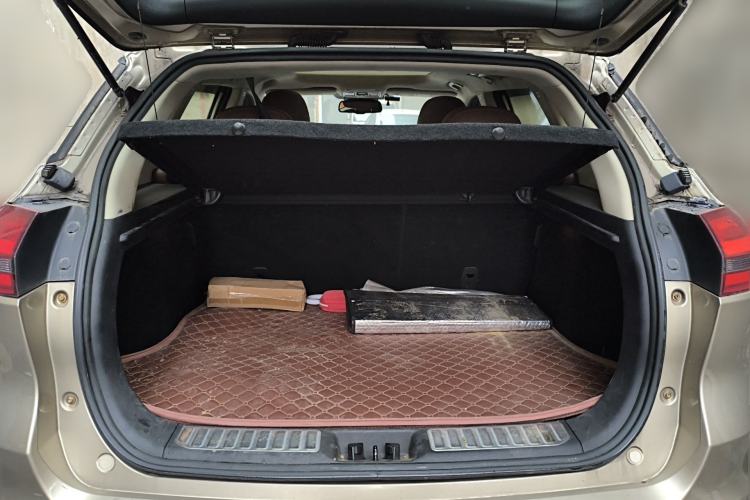 Used Geely Auto Emgrand X7 Sport 2016 1.8TD Automatic ZhiZun Version Trunk