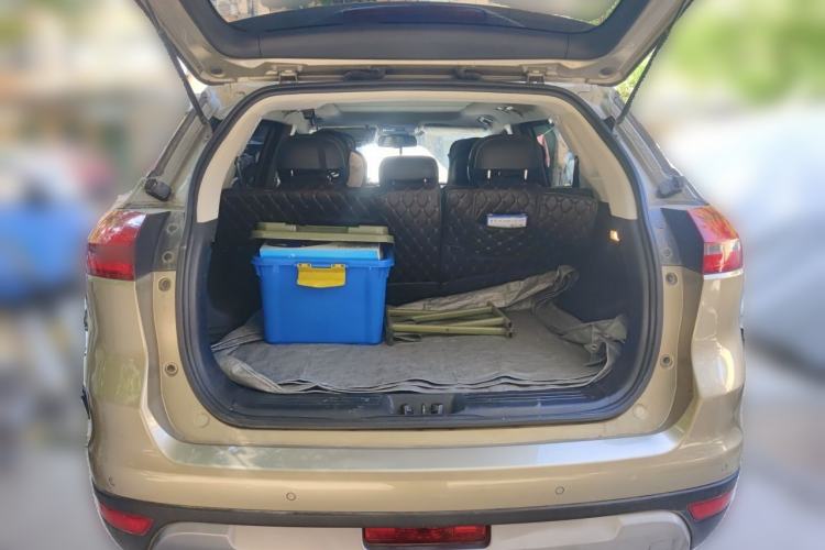 Used Geely Auto Emgrand X7 Sport 2016 1.8TD Automatic Smart Model Trunk
