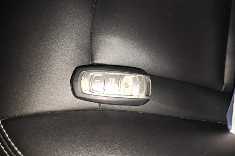 Used Geely Auto Emgrand X7 Sport 2016 1.8TD Manual Smart Edition Vehicle Key
