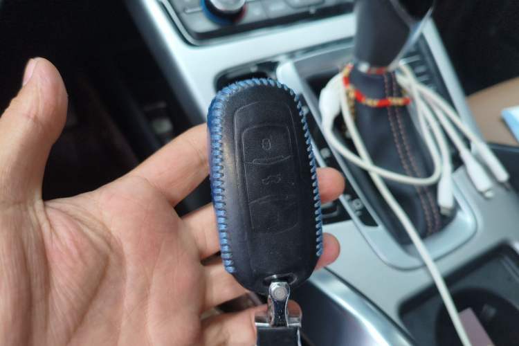 Used Geely Auto Emgrand X7 Sport 2016 1.8TD Automatic ZhiZun Version Vehicle Key