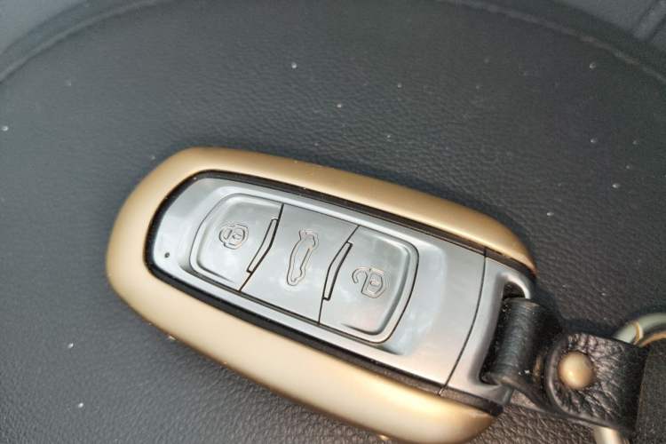 Used Geely Auto Emgrand X7 Sport 2016 1.8TD Automatic Smart Model Vehicle Key