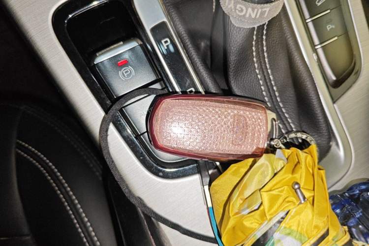 Used Geely Auto Emgrand X7 Sport 2016 1.8TD Automatic ZhiShang Model Vehicle Key