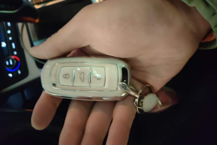 Used Geely Auto Emgrand X7 Sport 2016 1.8TD Automatic Smart Model Vehicle Key