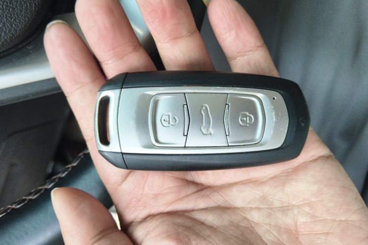 Used Geely Auto Emgrand X7 Sport 2016 1.8TD Automatic ZhiZun Version Vehicle Key