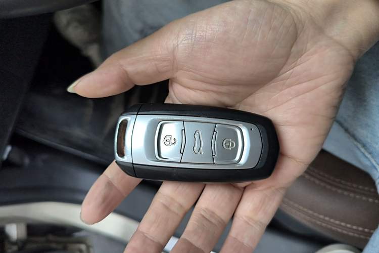 Used Geely Auto Emgrand X7 Sport 2016 1.8TD Automatic ZhiZun Version Vehicle Key