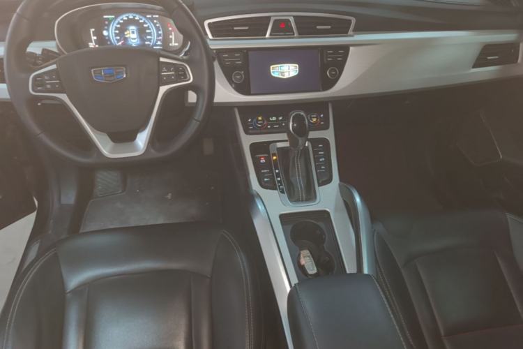 Used Geely Auto Emgrand X7 Sport 2018 1.8TD Automatic Two-Wheel Drive Smart Connect 4G Internet Edition Center Console