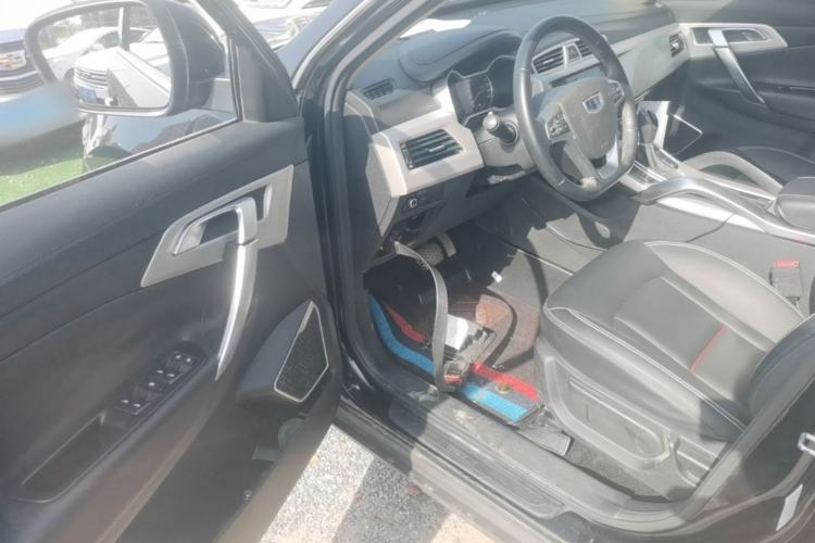 Used Geely Auto Emgrand X7 Sport 2018 1.8TD Automatic Two-Wheel Drive Zhiya Model Driver Seat