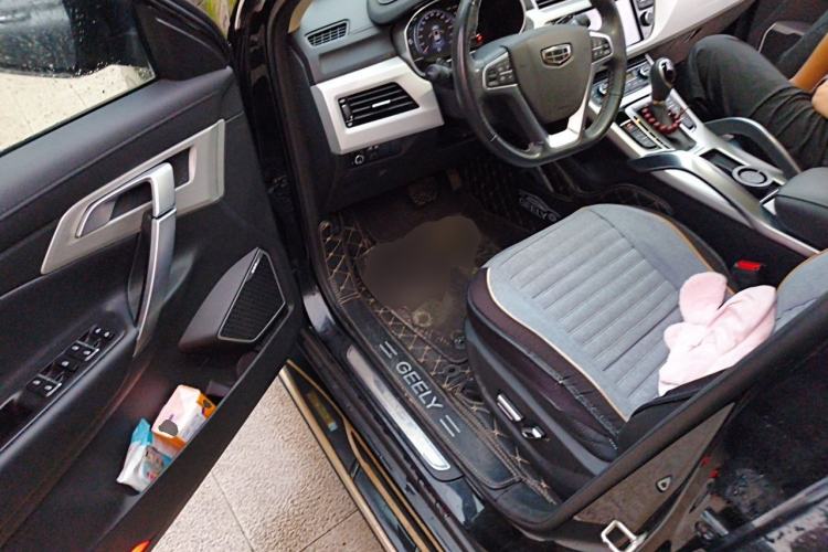 Used Geely Auto Emgrand X7 Sport 2018 1.8TD Automatic Two-Wheel Drive Smart Connect 4G Internet Edition Driver Seat