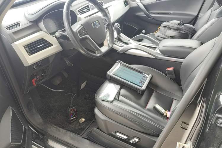 Used Geely Auto Emgrand X7 Sport 2018 1.8TD Automatic Two-Wheel Drive Smart Connect 4G Internet Edition Driver Seat