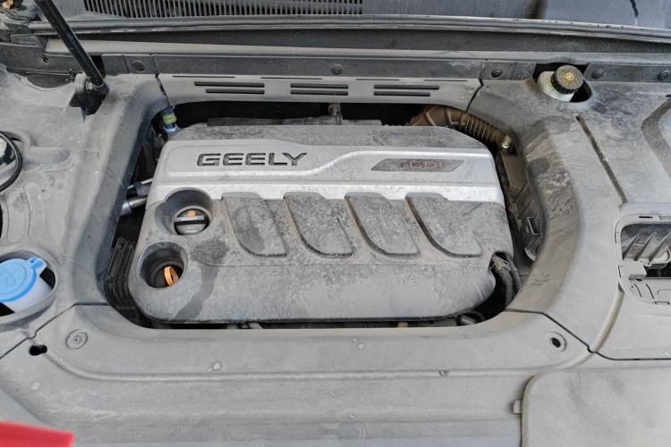 Used Geely Auto Emgrand X7 Sport 2018 1.8TD Automatic Two-Wheel Drive Smart Connect 4G Internet Edition Engine Bay