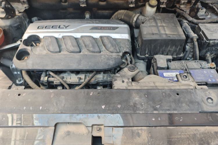 Used Geely Auto Emgrand X7 Sport 2018 1.8TD Automatic Two-Wheel Drive Smart Connect 4G Internet Edition Engine Bay