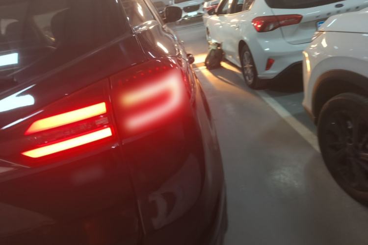 Used Geely Auto Emgrand X7 Sport 2018 1.8TD Automatic Two-Wheel Drive Smart Connect 4G Internet Edition Exterior 3